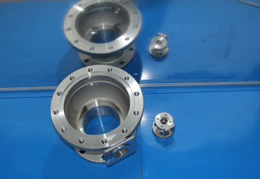 ����־�����